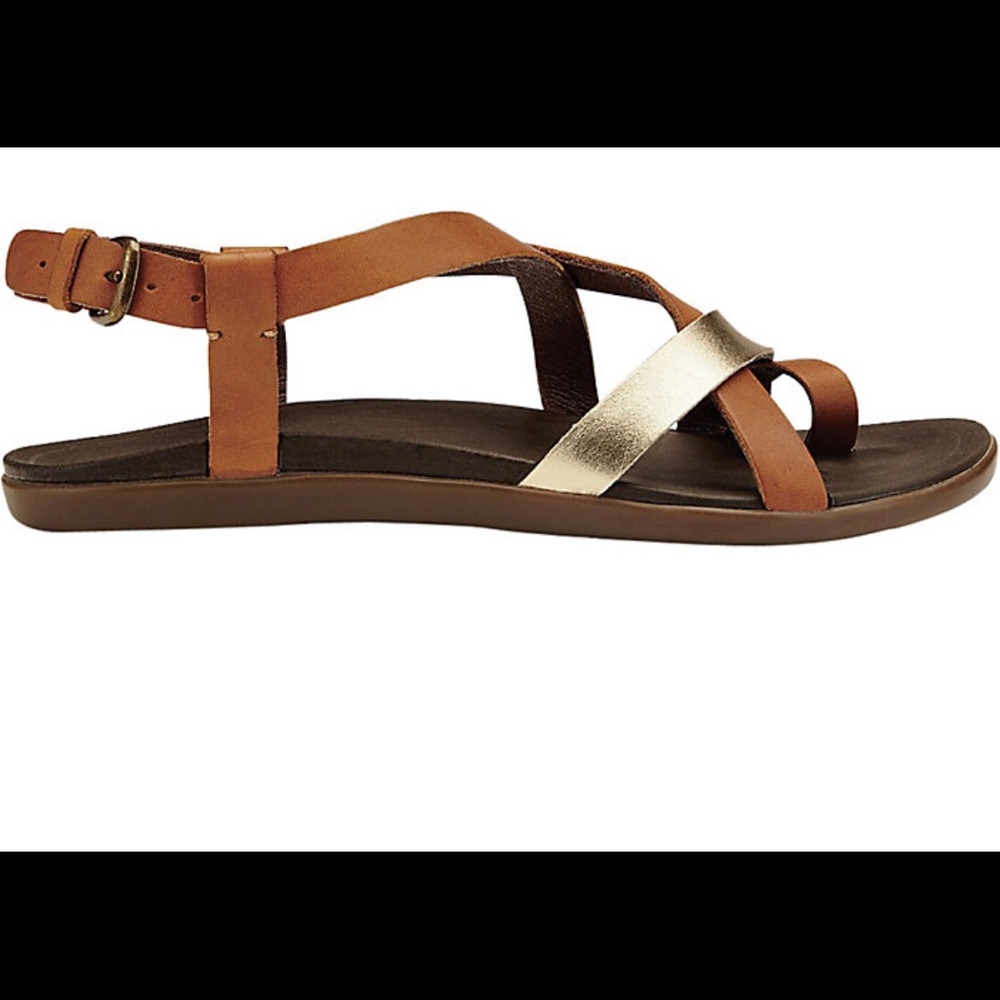 Olukai sandal